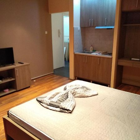 Ferienwohnung Castel Bianco Belgrad Exterior foto